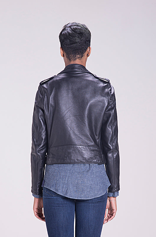 218W Black