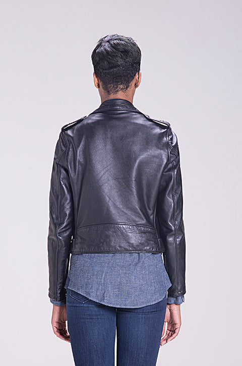 218W Black