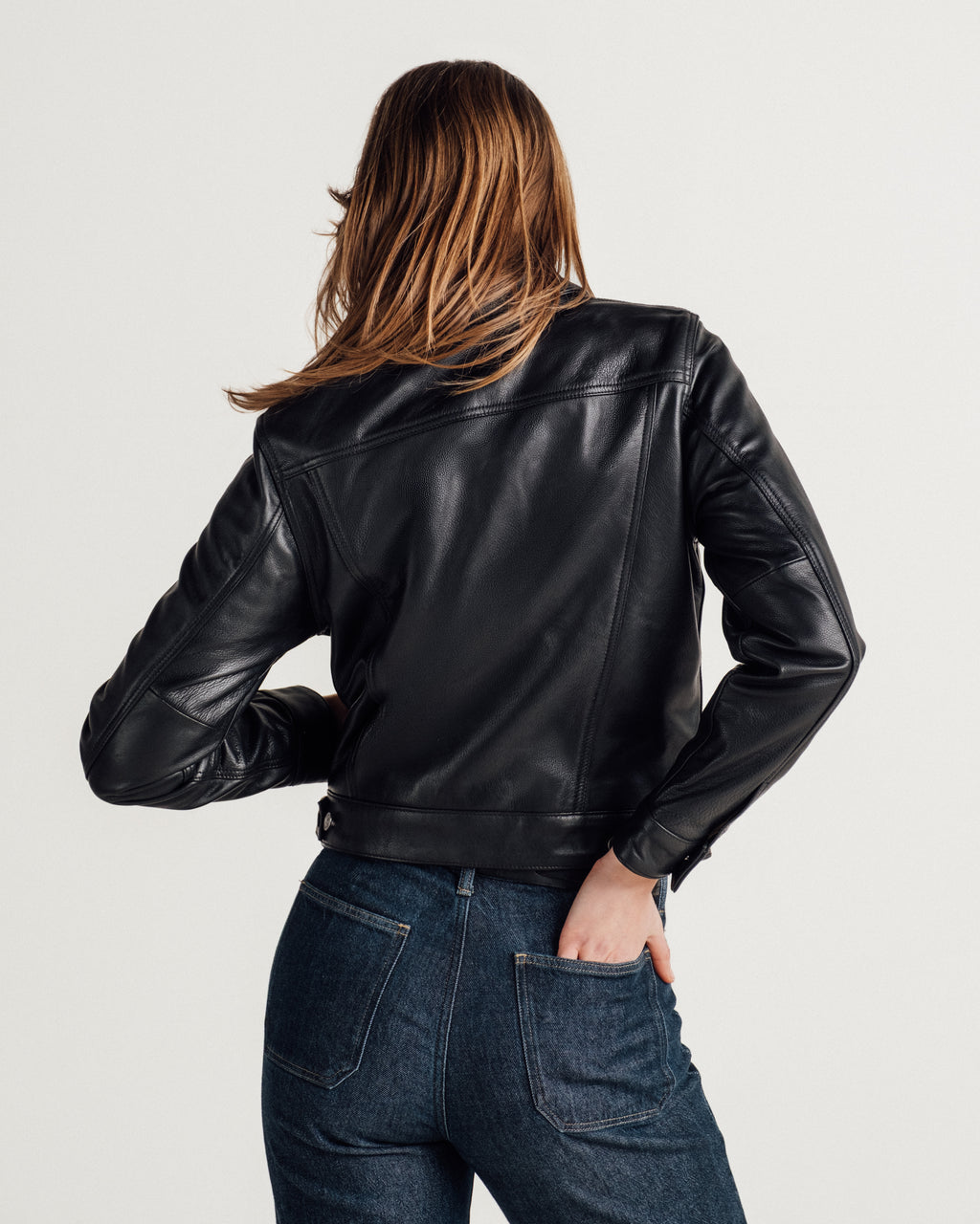 2401W Black