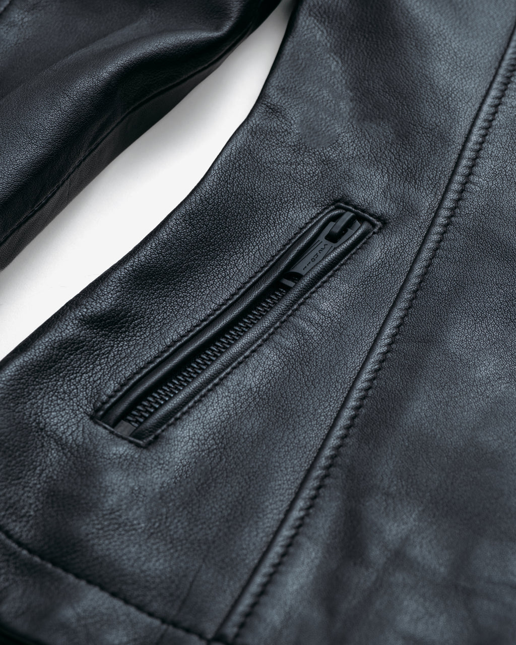 2909W Black