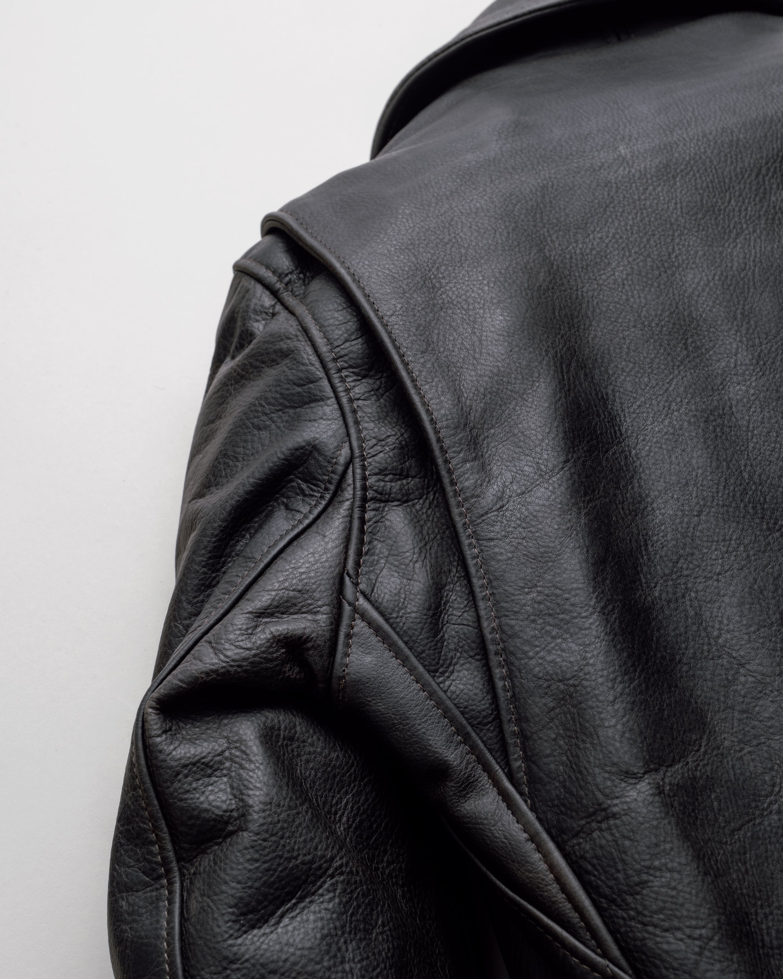 533 | Minimal Waxy Pullup Cowhide Perfecto® Motorcycle Jacket