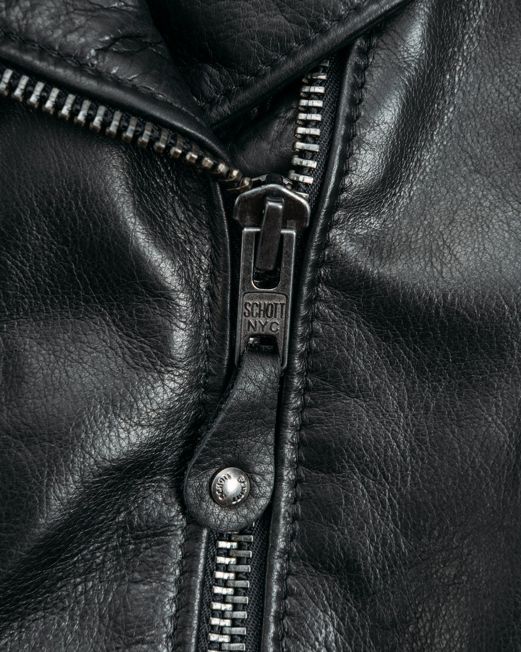 536W Black