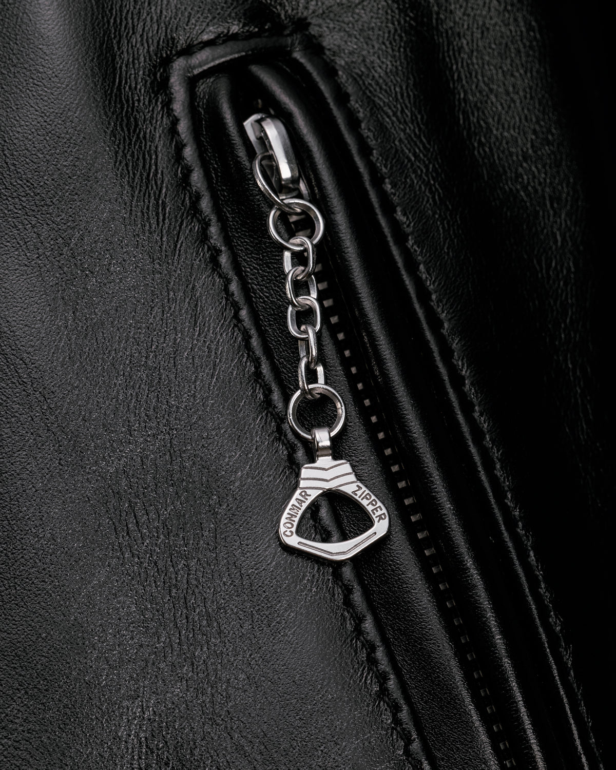642HH Black
