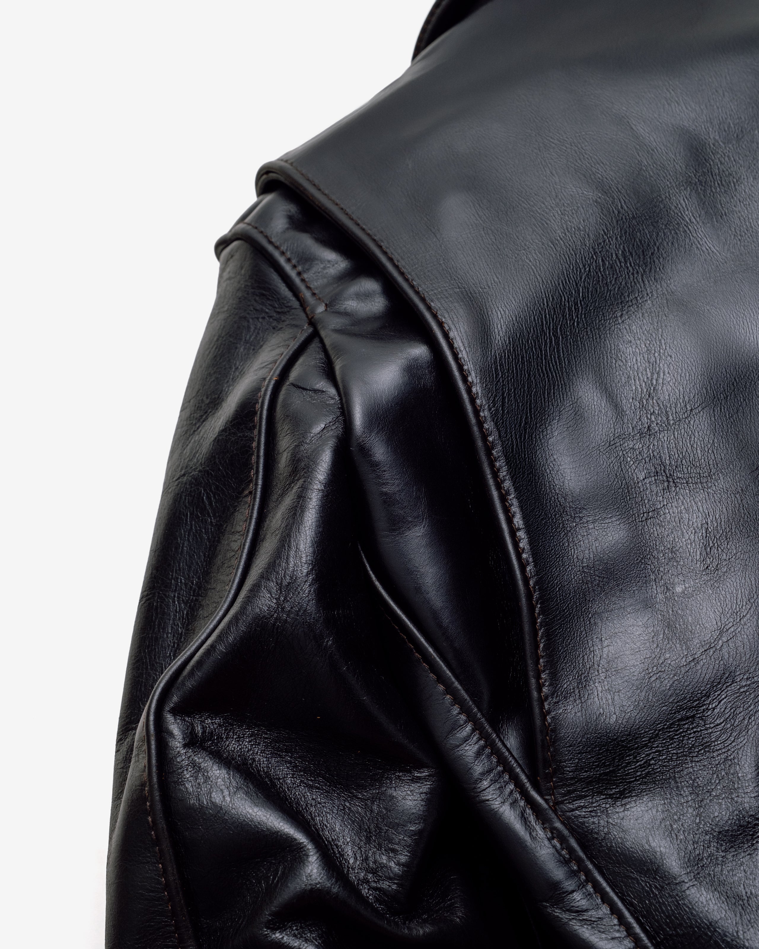 【schott】Cow leather body bag Amazon.co.jp: Schott PADDED LEATHER BODYBAG (Leather Body Bag