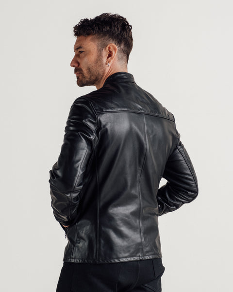 P571 Black