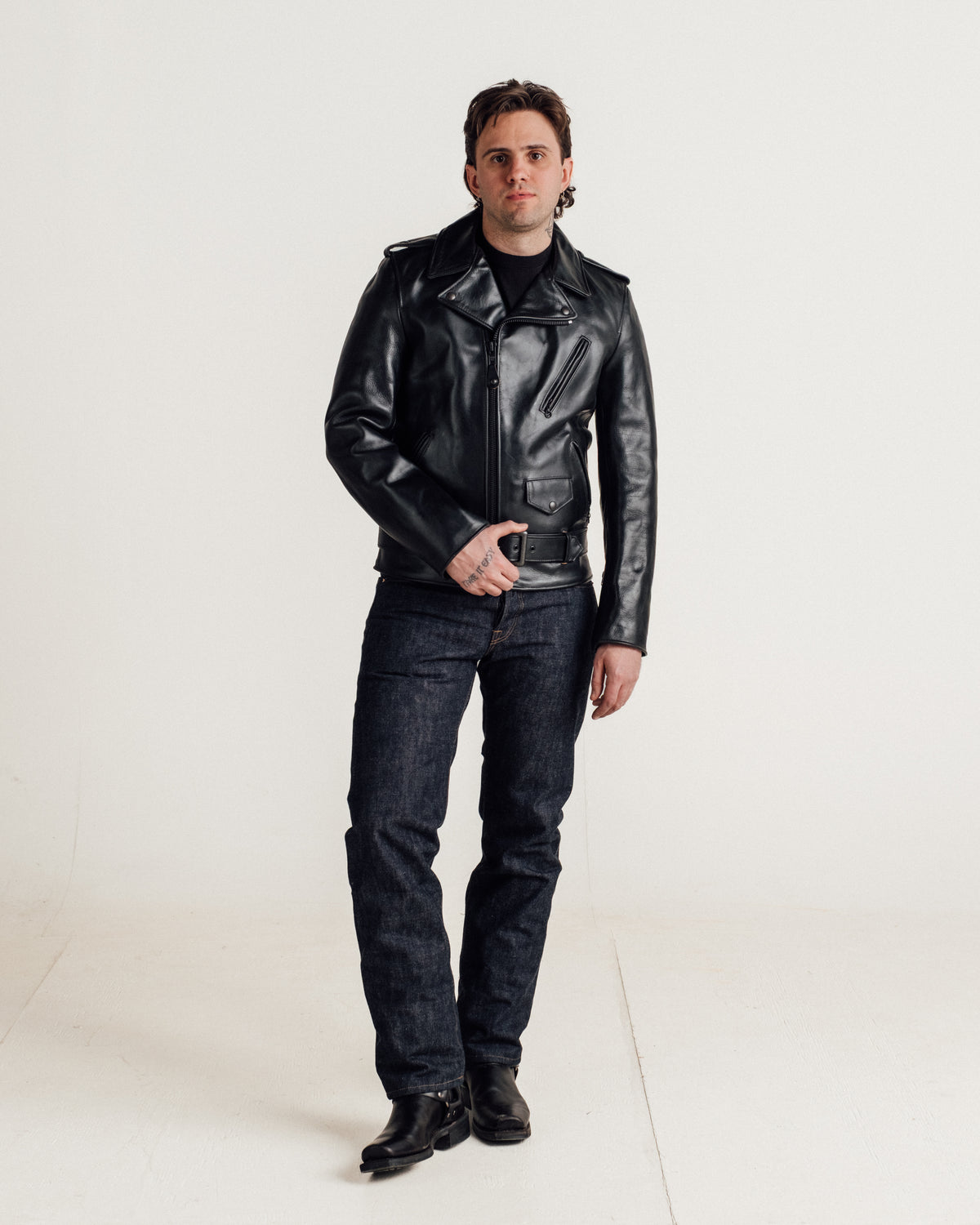 P613S Black