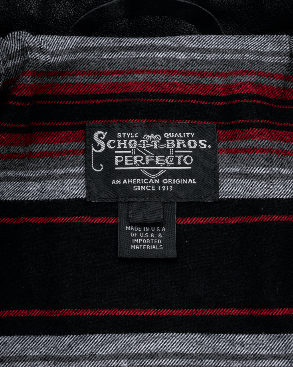 SP674 Black