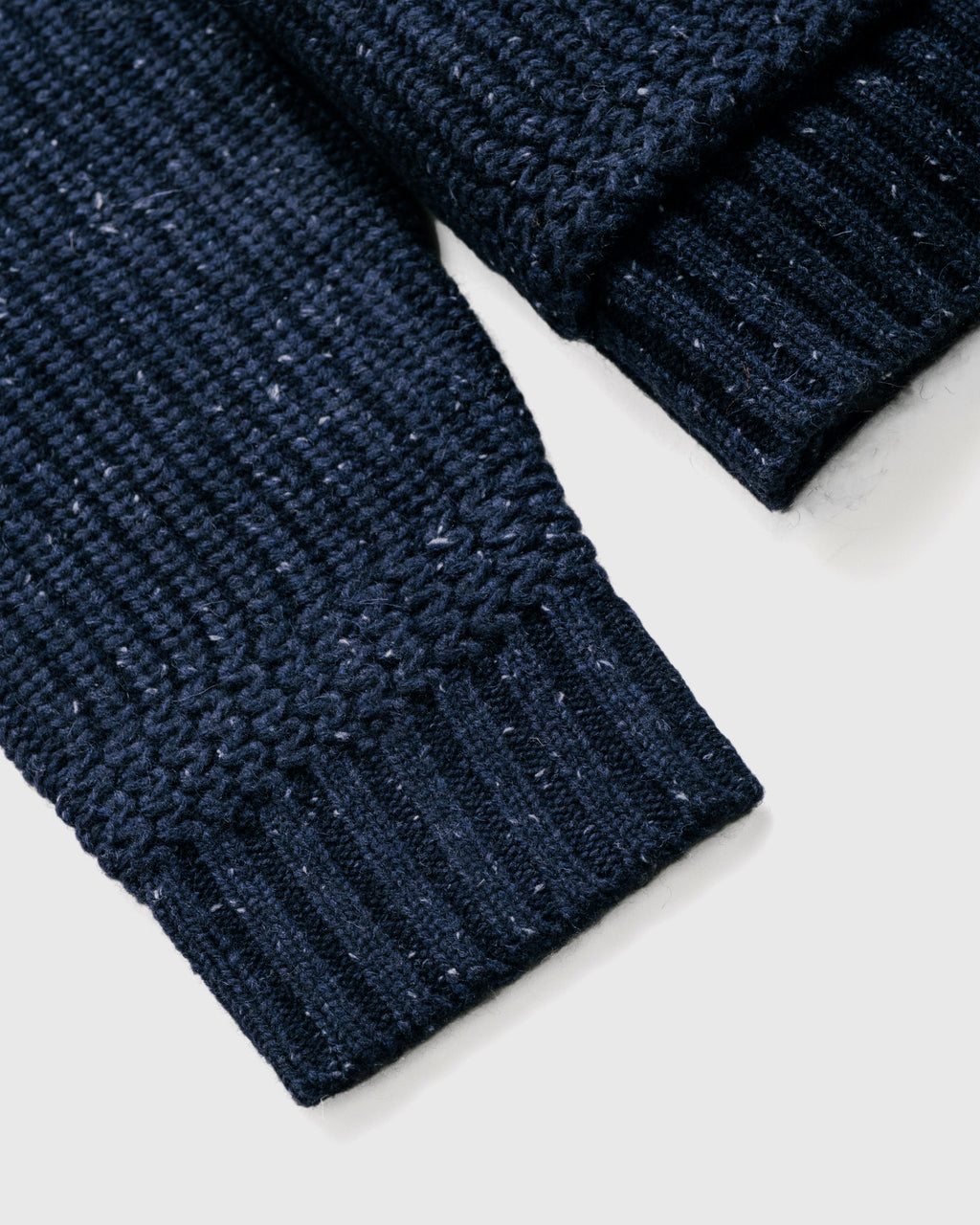 SW2560 Navy